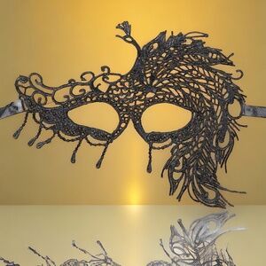 Black Lace Peacock Masquerade Mask – Rule the Night in Feathers & Flair! NWT